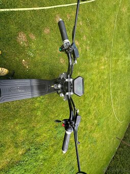El. skútr LERA SCOOTERS C2 – 2000W, 60V 20Ah + druhá baterie - 8