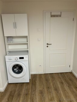 Pronájem bytu 1+kk Praha Nové Město - 8