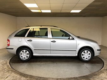 ŠKODA FABIA COMBI 1.4 16V SPORT - 8