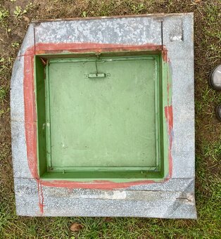 Střešní výlezy dva (55x55 cm) - 8