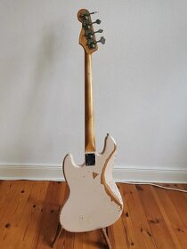 Fender Flea Jazz Bass RW Shell Pink - 8