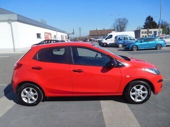 Mazda 2 1,3i 16V Red Line, 55 kW, TOP - 8