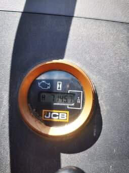 Pasovy bagr Jcb 220x l 4f - 8