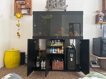 Kompletní set akvária Juwel Rio 350 LED s profi výbavou – TO - 8