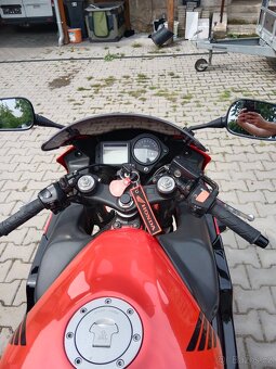 Honda CBR 600 F sport r.v 2003 - 8