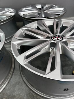 Vw verona r19 passat - 8
