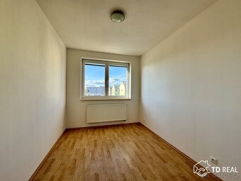 Pronájem bytu 3+kk 73 m², Brno - Slatina, ev.č. 00987 - 8