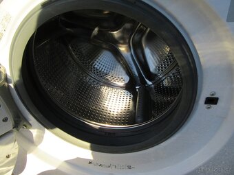 Nabízím pračku Grundig na 7 kg prádla. Plně funkční. Záruka - 8