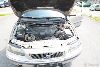 Prodám VOLVO V 70 SW 74 - 8