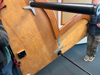 Kancelářský stůl - 8