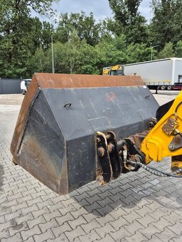 JCB TM 220 4X4 čelní nakladač s teleskopem - 8