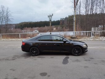 Škoda Superb Sportline - 8