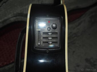 Prodám kytaru Yamaha APX 500 BL - 8