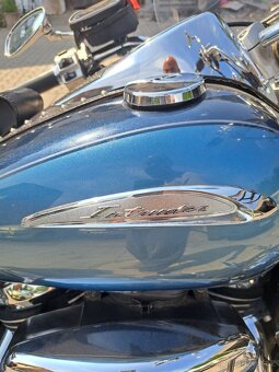 Suzuki Intruder Volusia 800 - 8