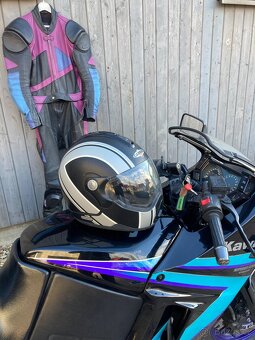 motorka Kawasaki GPX 600 R - 8
