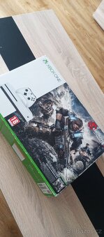 Xbox one 2 TB + 10 her a 3 ovladače - 8