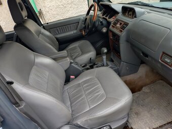 Mitsubishi Pajero - 8