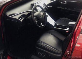 Toyota Mirai. 2017. - 8