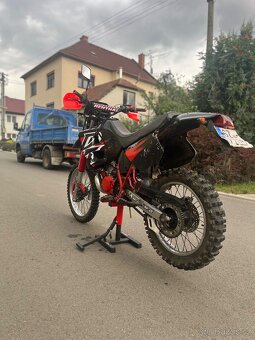 Yamaha DT 125LC - 8