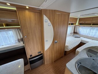 Dethleffs Camper 470 ~ Dělené postele - 8