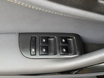 Opel Zafira 1.4 T , 103 kW benzín, 2013 - 8