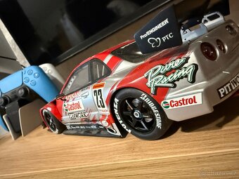 Nissan Skyline 1:18 Autoart - 8