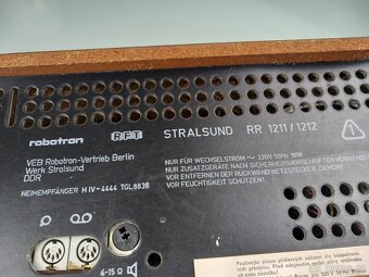 Rádio RFT Stralsund RR - 1211 Robotron - 8