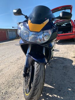 Honda CBR 929 - 8