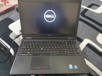 Dell Latitude E5550 FullHD - 8