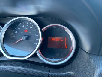 Dacia Duster 1.6 16V 84 kW 4x4 LPG. 1. majitel, pěkný stav - 8
