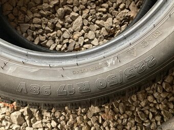 Zimní pneu 225/50 r17 - 8