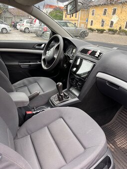 Škoda octavia 2 Combi 1.9. TDI 77 KW - 8