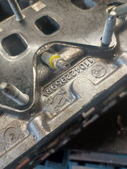 Hlava motoru 1.6 diesel  č.110422959r - 8
