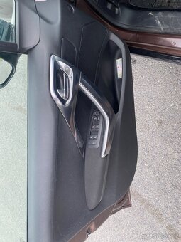 Peugeot 2008 1.2 pt - 8