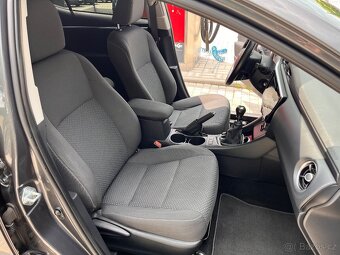 Toyota Corolla 1.6 - 8