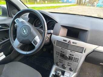 Opel Astra, 1.4i66KW,PĚKNÁ,SERVISKA,VÝBAVA - 8