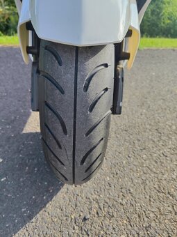 Prodám HECHT Equis e-skútr White - 8
