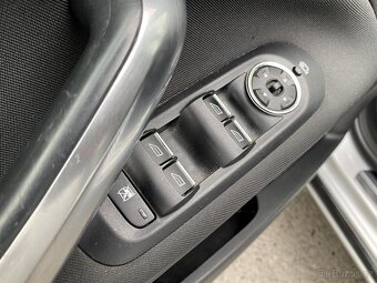 Ford Mondeo 2.0 TDCi , 103 kW nafta, 2013 - 8