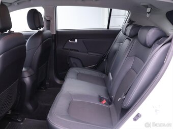 Kia Sportage 2,0 CRDi 135kW 4x4 Comfort+ (2012) - 8