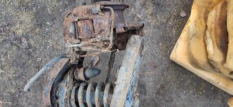 Náprava škoda 120l na díly - 8