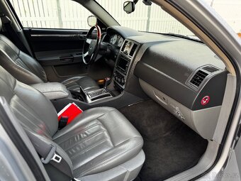 Chrysler 300C 5.7 hemi 250kw - 340PS 4x4 - touring, 2005 - 8