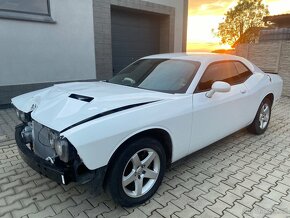 Dodge Challenger 3.6 V6 2017 lehce bourany - 8