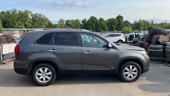 335. Kia Sorento 2.2 D4HB manuál Na náhradní díly - 8