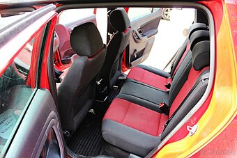 Škoda Fabia - 8