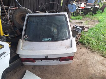 Prodám náhradní díly na Seat Toledo rok výroby 1995 - 8