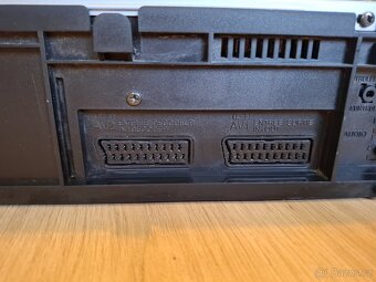 VHS videopřehrávač JVC HR-J681 - 8