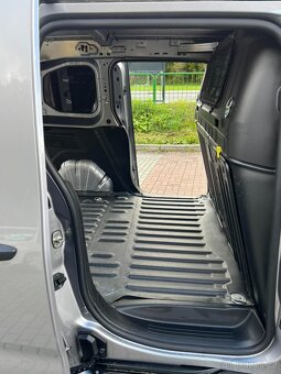 Peugeot Partner - 8