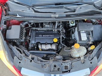 Opel Corsa D 1.4 benzín - 8
