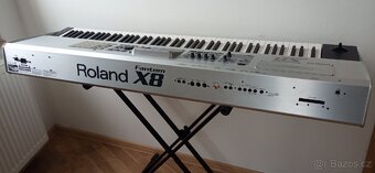 Roland Fantom X8 - 8