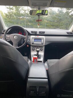 Volkswagen Passat - 8